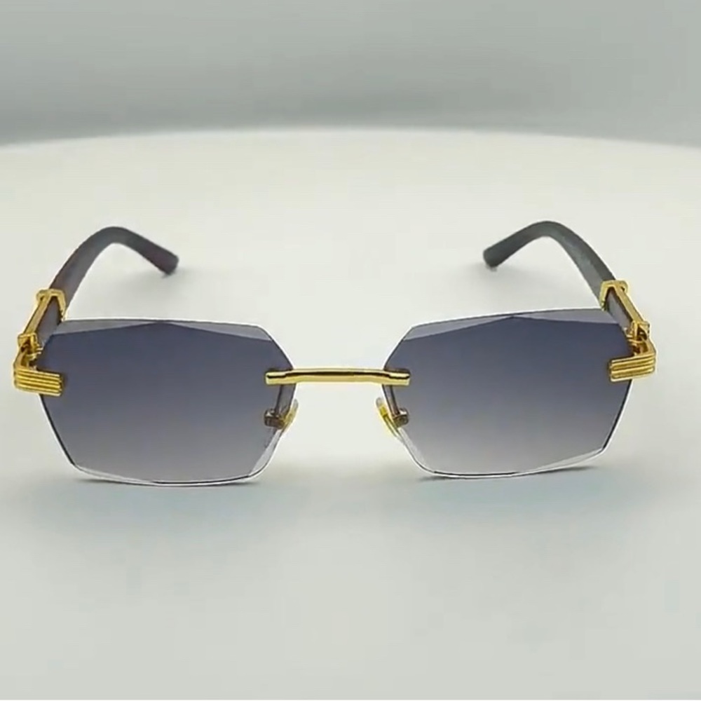 Brand new luxury rimless sunglasses(grey).